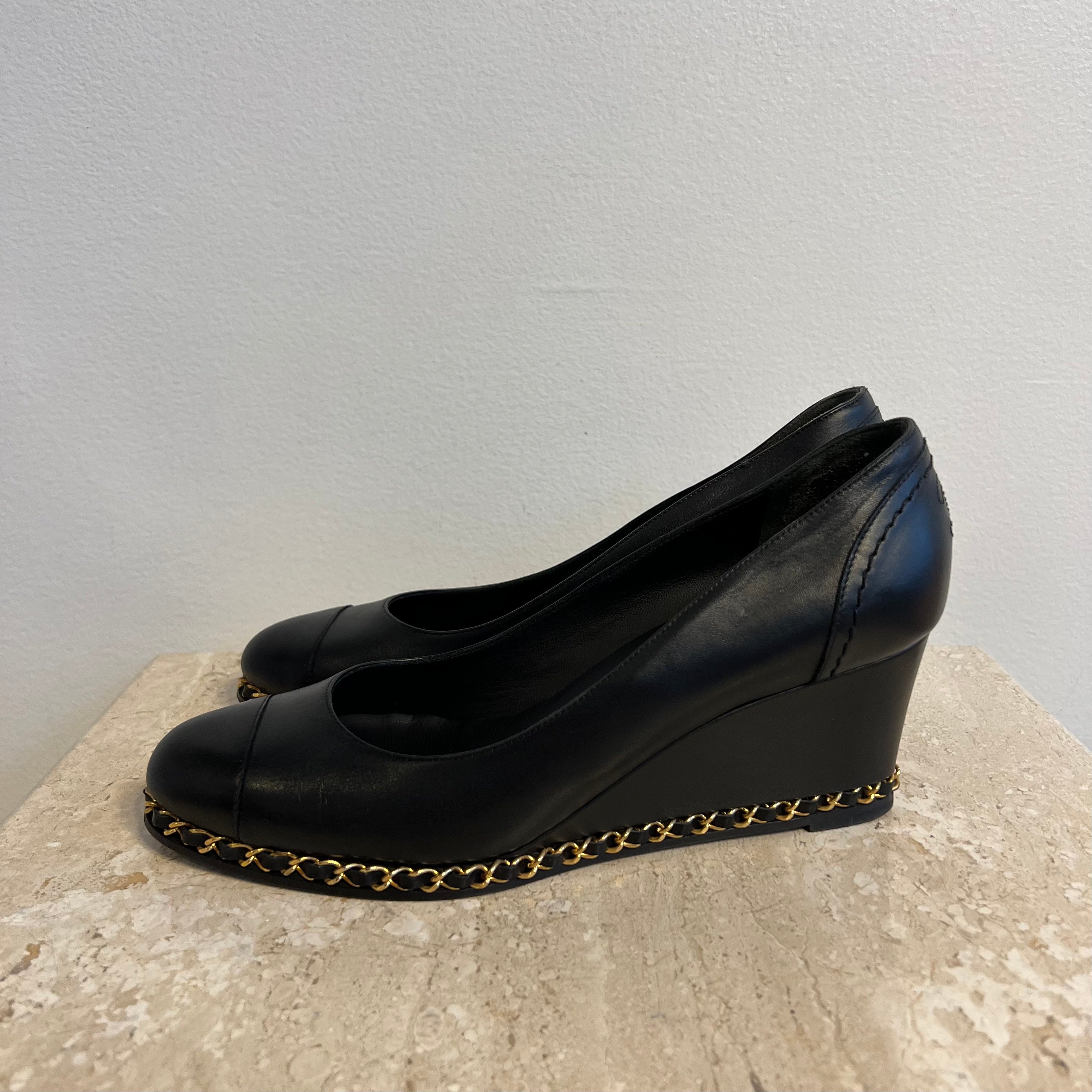 Heels Chanel Beige size 41 EU in Suede 25367536 #36 Heels Chanel Beige size 41 EU in Suede 25367536
